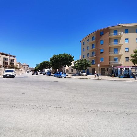 Alla Marina Da Pina Трапани Екстериор снимка