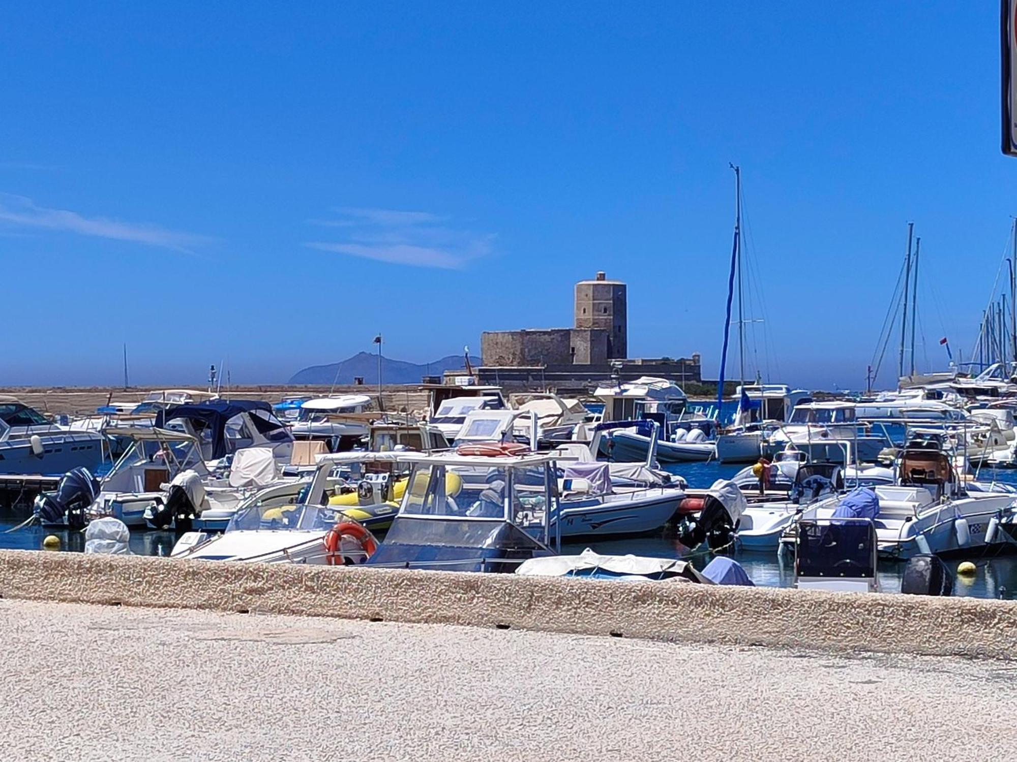 Alla Marina Da Pina Трапани Екстериор снимка